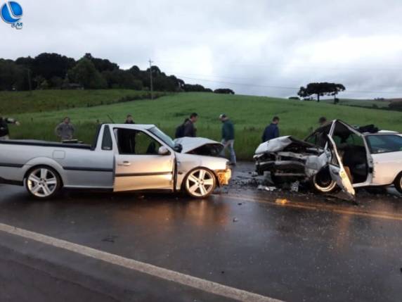 Seis pessoas ficam feridas em grave colisão na BR 285, em Lagoa Vermelha - foto 2