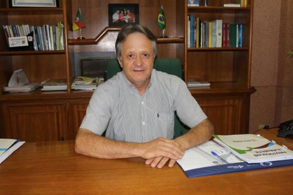 Celso Casagrande, conhecido como Celsinho, havia sofrido um infarto do miocárdio e faleceu na madrugada deste domingo. Município decretou luto de três dias