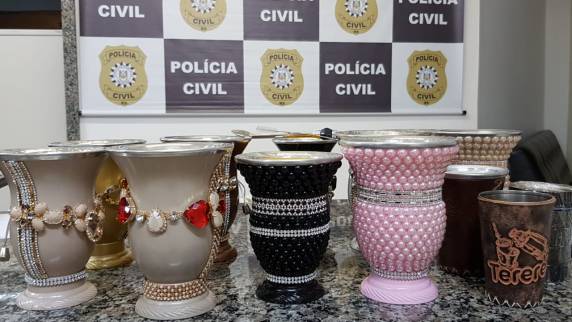 Polícia Civil prende mulher com mercadorias furtadas no comércio de Santo Ângelo e Santo Cristo - foto 3