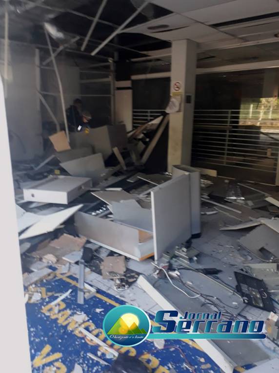 Vale do Sol acorda com explosões e tiros - foto 2
