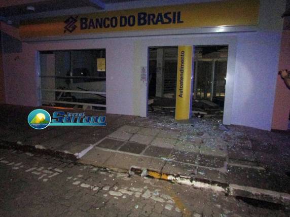 Vale do Sol acorda com explosões e tiros - foto 5