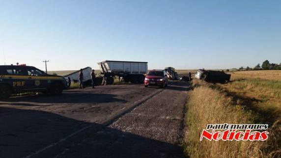 Duas pessoas morrem em colisão que envolveu três caminhões na BR 158 em Tupanciretã - foto 4