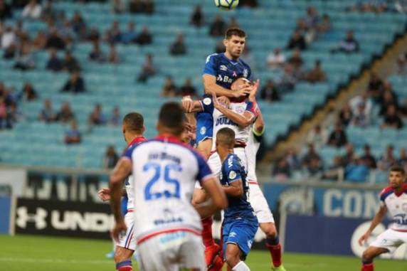 Agora, os dois tricolores estão com 41 pontos na tabela do Brasileirão. Gaúchos seguem na sexta colocação pelos critérios de desempate