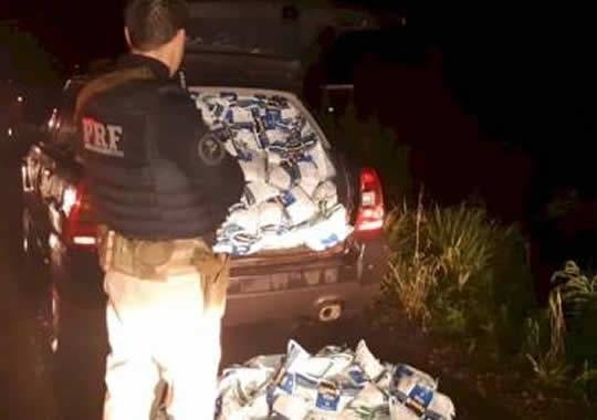 Veículo que transportava os produtos foi perseguido pela polícia por cerca de 60 quilômetros