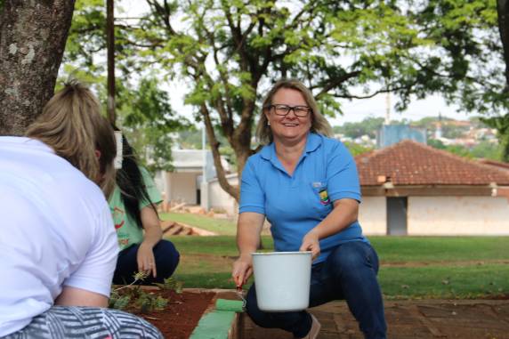 Nosso Bairro Melhor: mutirão de limpeza é realizado na Praça do Bairro São Francisco - foto 2