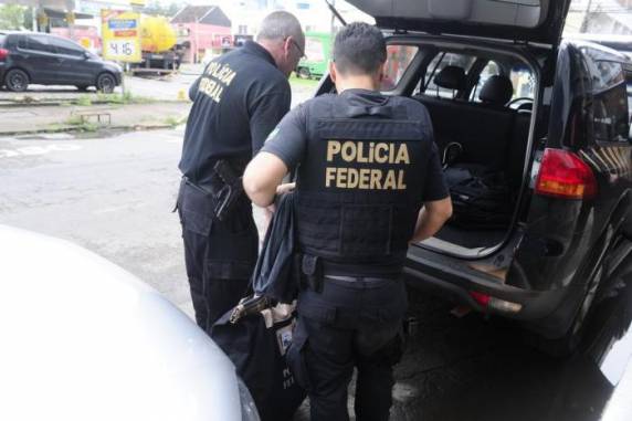 As 10 prisões temporárias de suspeitos foram renovadas por mais cinco dias pela Justiça Federal