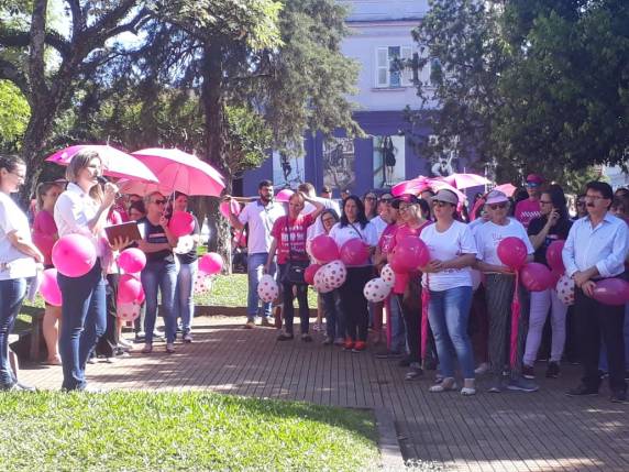 Caminhada em Três de Maio reforça importância da prevenção ao câncer de mama - foto 2