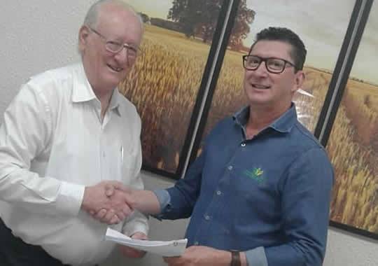 As primeiras sementes foram plantadas em Três de Maio, em área que hoje pertence a Cotrimaio