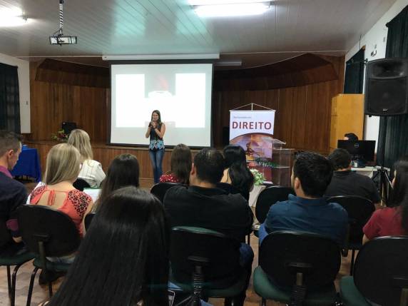Setrem lançou o 1º livro Direito e Poesia - foto 4