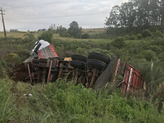 Acidente com vítima fatal é registrado na BR-158 em Cruz Alta - foto 2