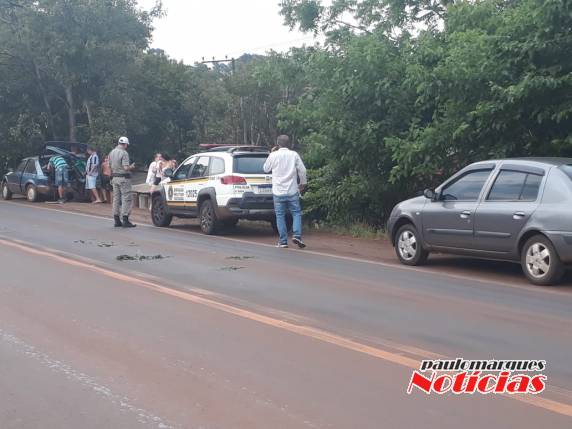 Colisão traseira resulta em danos de grande monta em dois veículos, no bairro Carolina - foto 4