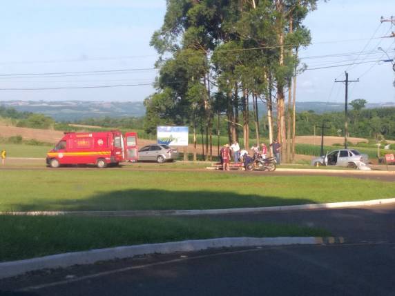 O Corpo de Bombeiros socorreu o condutor de uma motocicleta na tarde desta terça-feira