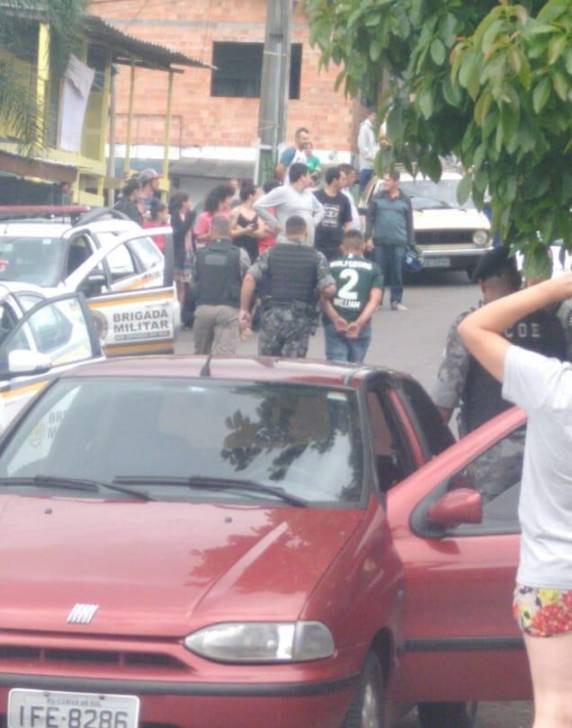 Além do assalto na oficina, o preso também teria cometido outros dois assaltos contra duas mulheres na manhã desta quinta no bairro Santa Lúcia