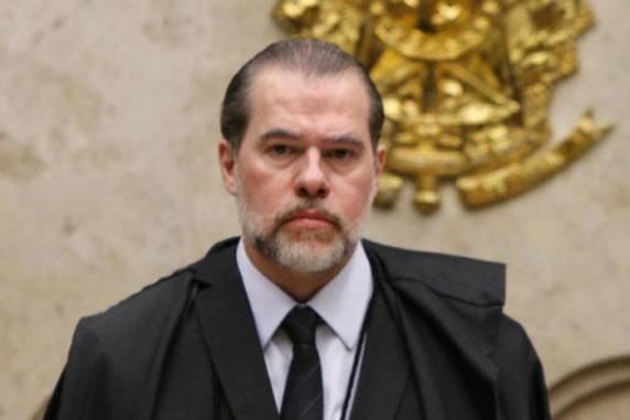 Presidente do STF negou existência de medida "invasiva", como argumentou Augusto Aras
