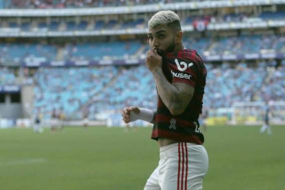 Centroavante marcou para os cariocas, que ficaram ainda mais perto do título no Brasileirão