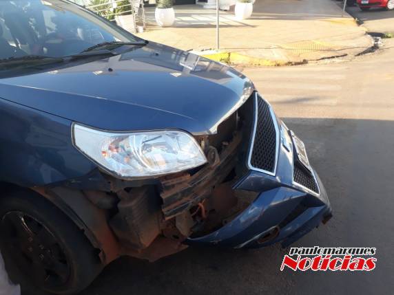 Acidente envolve carros brasileiro e argentino no Centro de Três de Maio - foto 3