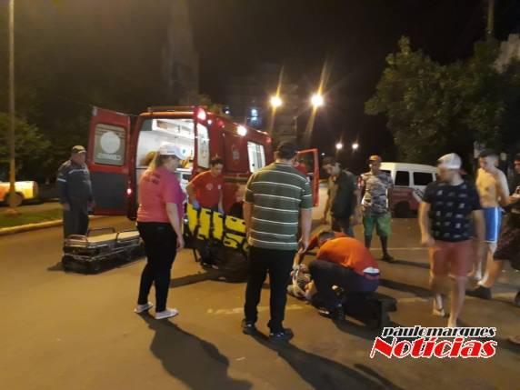 A moça foi colhida por uma caminhonete na Av. Uruguai