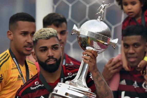Flamengo vence o River Plate e volta a pintar a América do Sul de vermelho e preto - foto 3