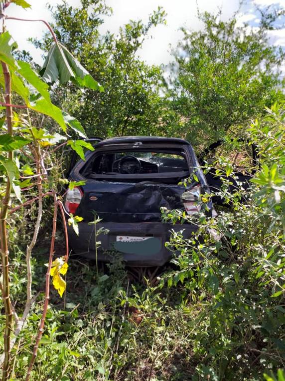 Três veículos se envolvem em acidente na BR 471 - foto 3