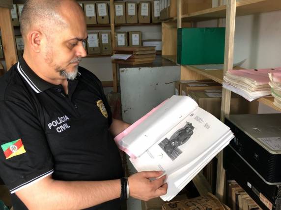 Retrato falado feito pelo IGP mostra como estaria hoje criança que desapareceu no RS em 1999 - foto 5