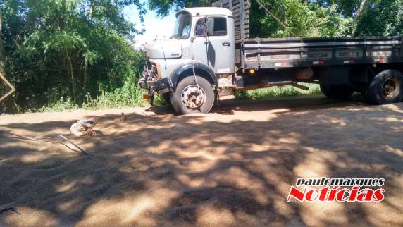 Acidente envolve automóvel e dois caminhões na RS 342 entre Independência e Catuípe - foto 6