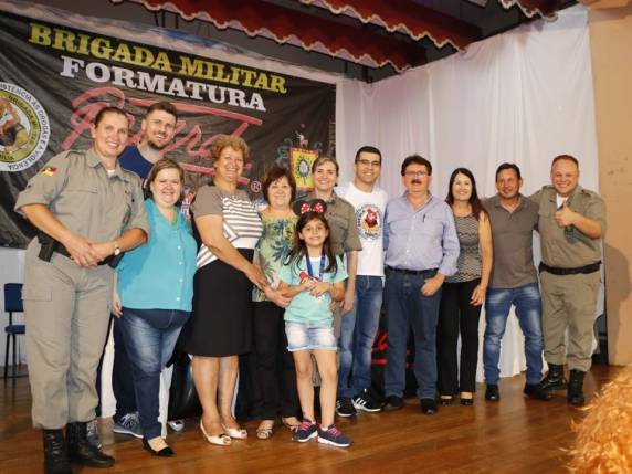 Formatura PROERD em Três de Maio - foto 4
