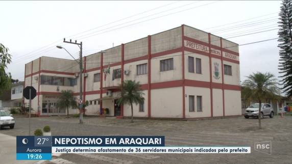 Segundo Promotoria, prefeito nomeava parentes dele e de secretários e vereadores. Prefeitura diz que faz mapeamento e que afastará casos identificados como nepotismo