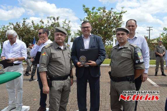 Três-maienses são agraciados com diplomas e medalha de amigos da Brigada Militar regional - foto 3