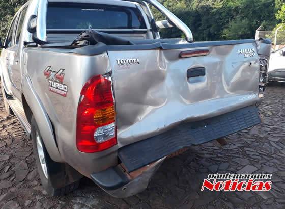 Acidente com danos materiais na lombada da RS 342 no bairro Carolina, em Três de Maio - foto 2