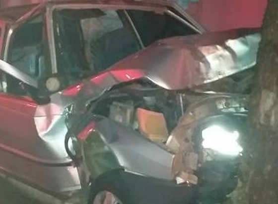 Veículo era conduzido por adolescente de 17 anos