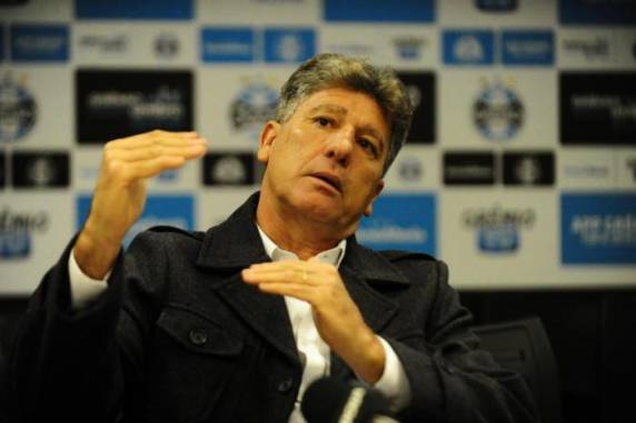 Treinador iniciará sua quarta temporada seguida no Tricolor