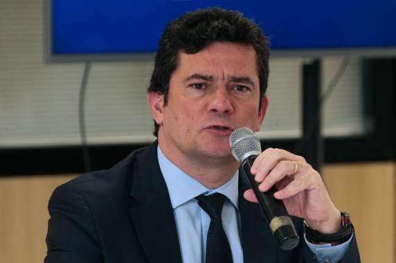 Jornal cita atuação de Moro na Lava Jato. Barack Obama, Vladimir Putin, Emmanuel Macron, Kevin Feige e a disputa entre Cristiano Ronaldo e Messi também estão na lista