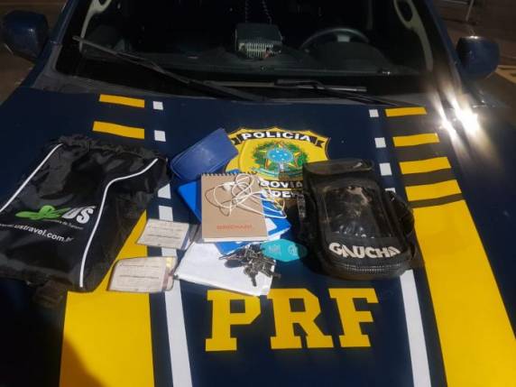 Criminosos abordaram unidade móvel da emissora e levaram pertences de repórter e motorista