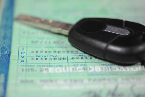 Para carros, valor do seguro obrigatório é de R$ 16,21