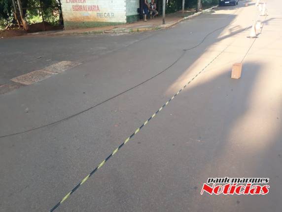 Rede de alta tensão se rompe e bombeiros isolam área da Av. Santa Rosa em Três de Maio - foto 2