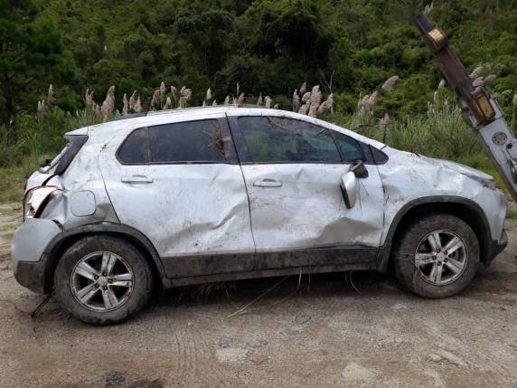 Acidentes deixam mortos e feridos nas rodovias federais de SC - foto 2