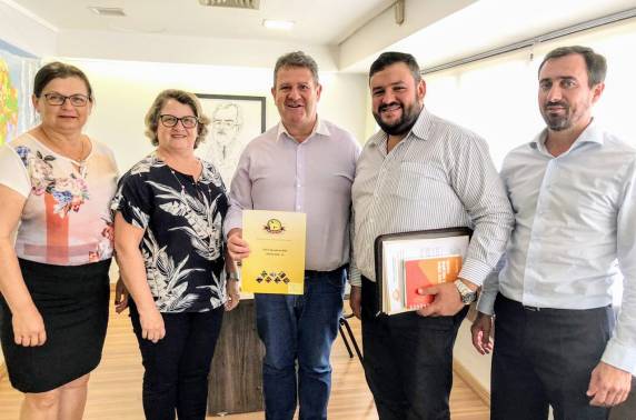Comitiva viaja à capital gaúcha em busca de apoio para a Expo Terneira 2020 - foto 4