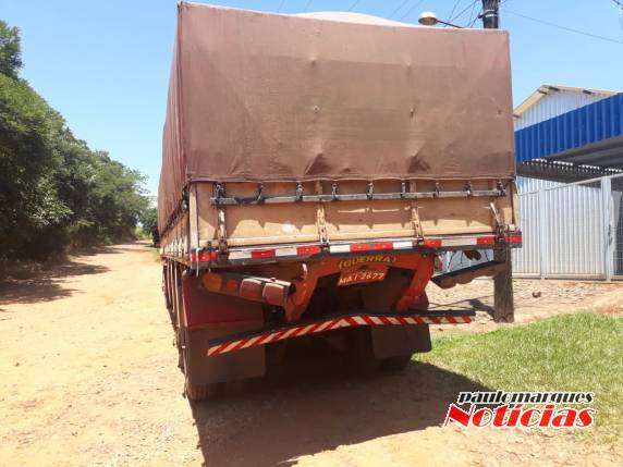 Motorista de caminhão fica ferido em colisão traseira na RS 342, no Bairro Carolina em Três de Maio - foto 3