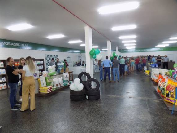 Cotrimaio apresenta nova Loja Agropecuária aos associados e clientes de Horizontina - foto 3