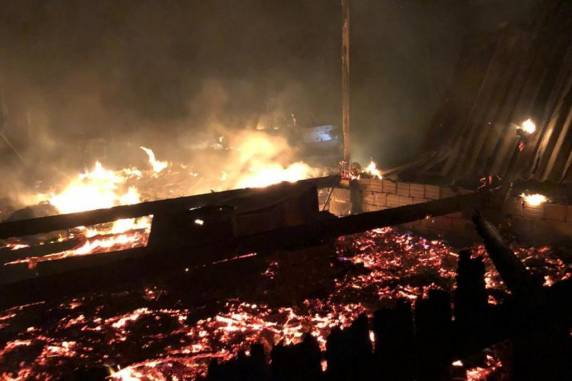 Incêndio mata duas mulheres e deixa cinco feridos em Capão da Canoa - foto 6