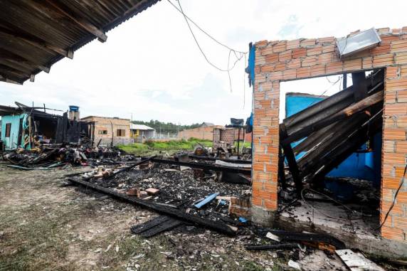 Incêndio mata duas mulheres e deixa cinco feridos em Capão da Canoa - foto 4