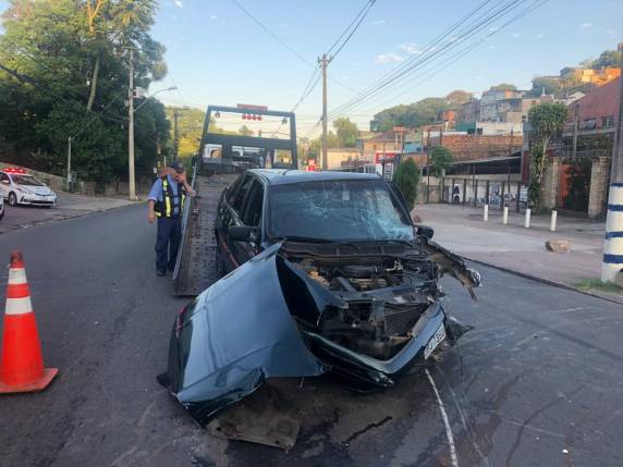 Em um dos carros, estava um casal. No outro, estavam quatro adultos e uma criança, na cadeirinha. Nenhum dos envolvidos ficou ferido com gravidade