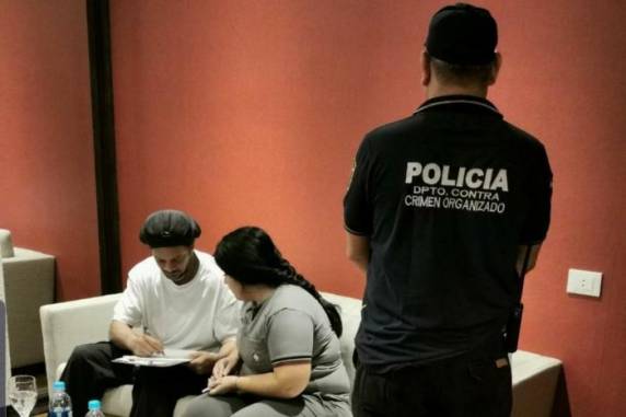 Adolfo Marín declarou ao jornal ABC Color que ex-jogador "está chocado e ainda não entendeu o que aconteceu"