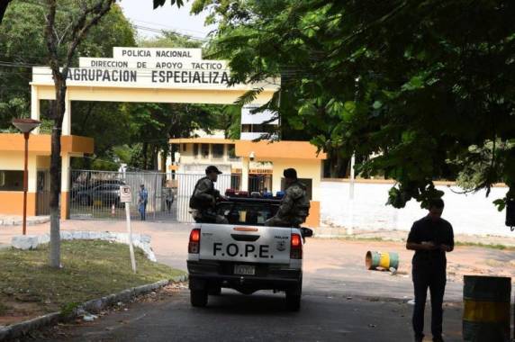 Defesa dos irmãos gaúchos pediu transferência para prisão domiciliar no país