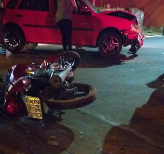 Motociclista fica ferida em acidente no Centro de Ijuí - foto 3