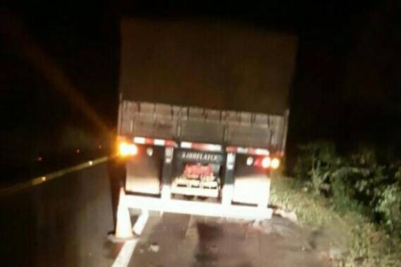 Acidente aconteceu na altura do km 323 da rodovia, em Marques de Souza, na noite de quinta-feira