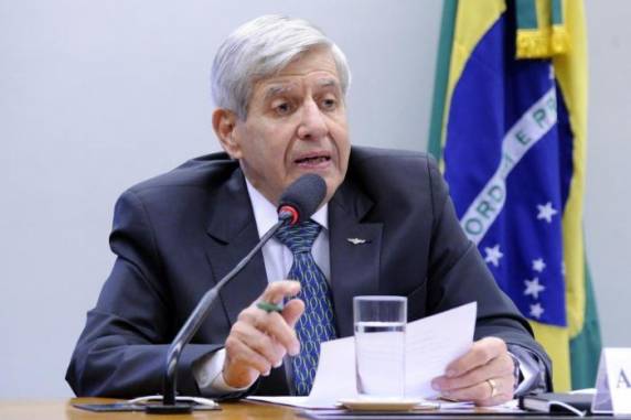 Resultado do exame foi comunicado nesta quarta-feira pelo ministro em uma rede social