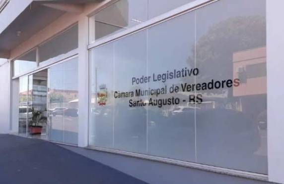 Também foi aprovado aumento dos salários do Prefeito, Vice-prefeito e Secretários Municipais