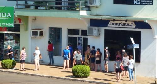 Crissiumal registrou movimento de dia normal na reabertura dos estabelecimentos comerciais - foto 2