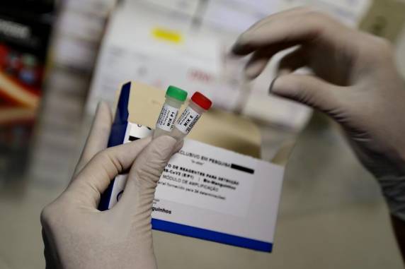 Números foram divulgados neste sábado pelo Ministério da Saúde. Também é o maior número de infectados no mesmo prazo: 1.222